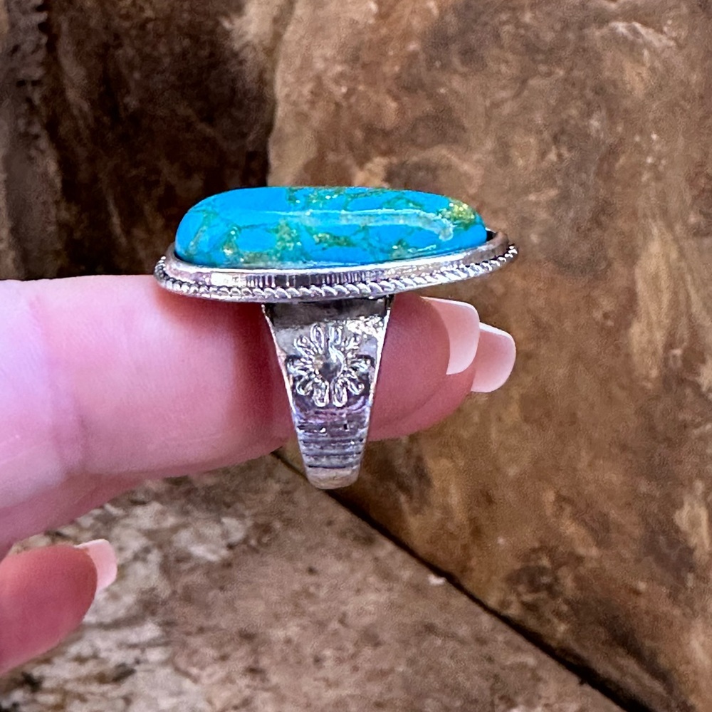 Silver Turquoise Teardrop Ring - Picture 8 of 8